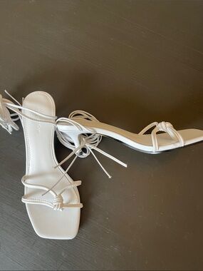 MARA & MINE WHITE  SANDALS 5